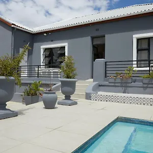 Club On York Guest house Cape Town