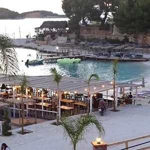 Melina's Seaside Retreat Aparthotel Ksamil